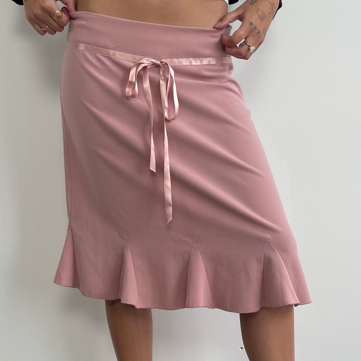 pink bow skirt