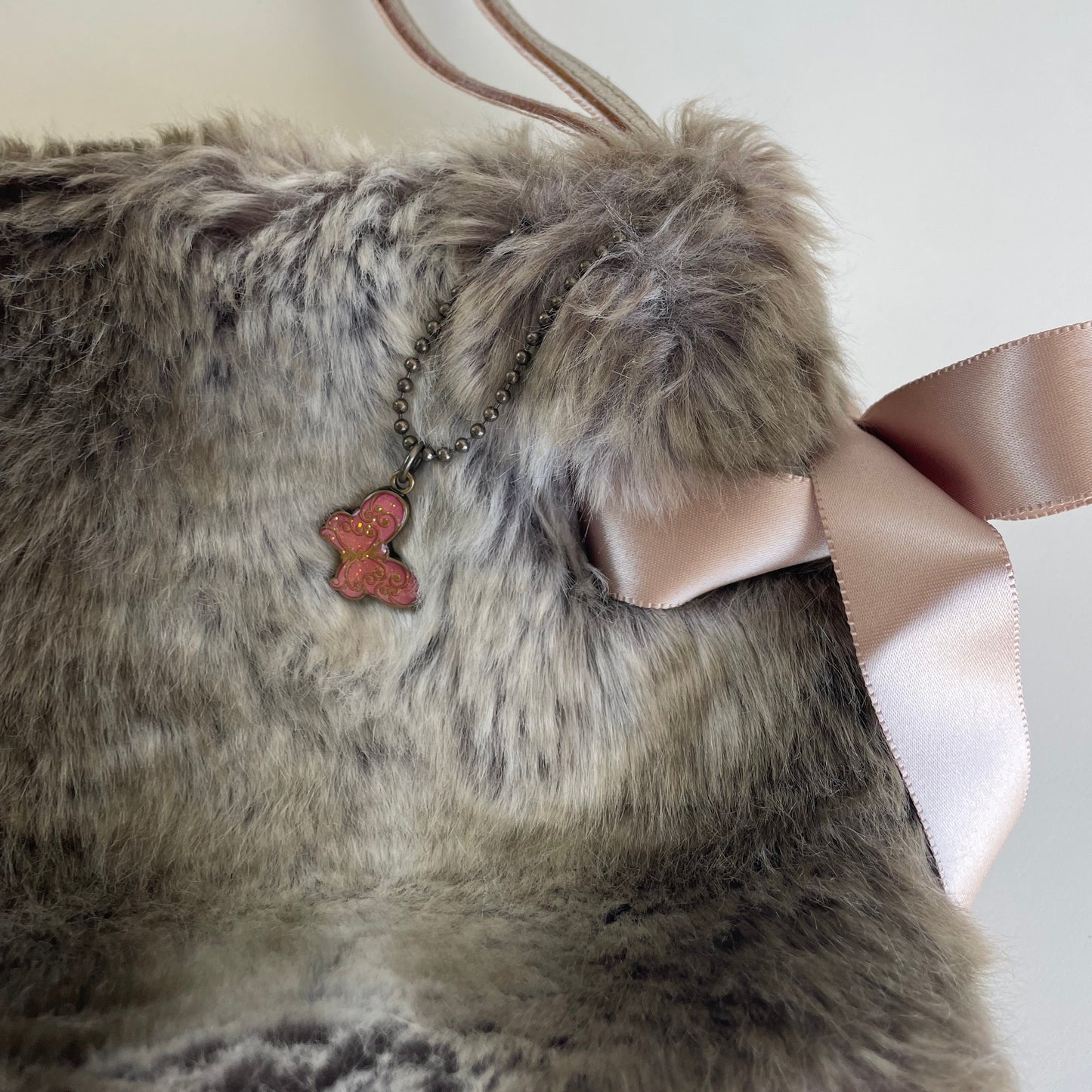 anna sui fur bag