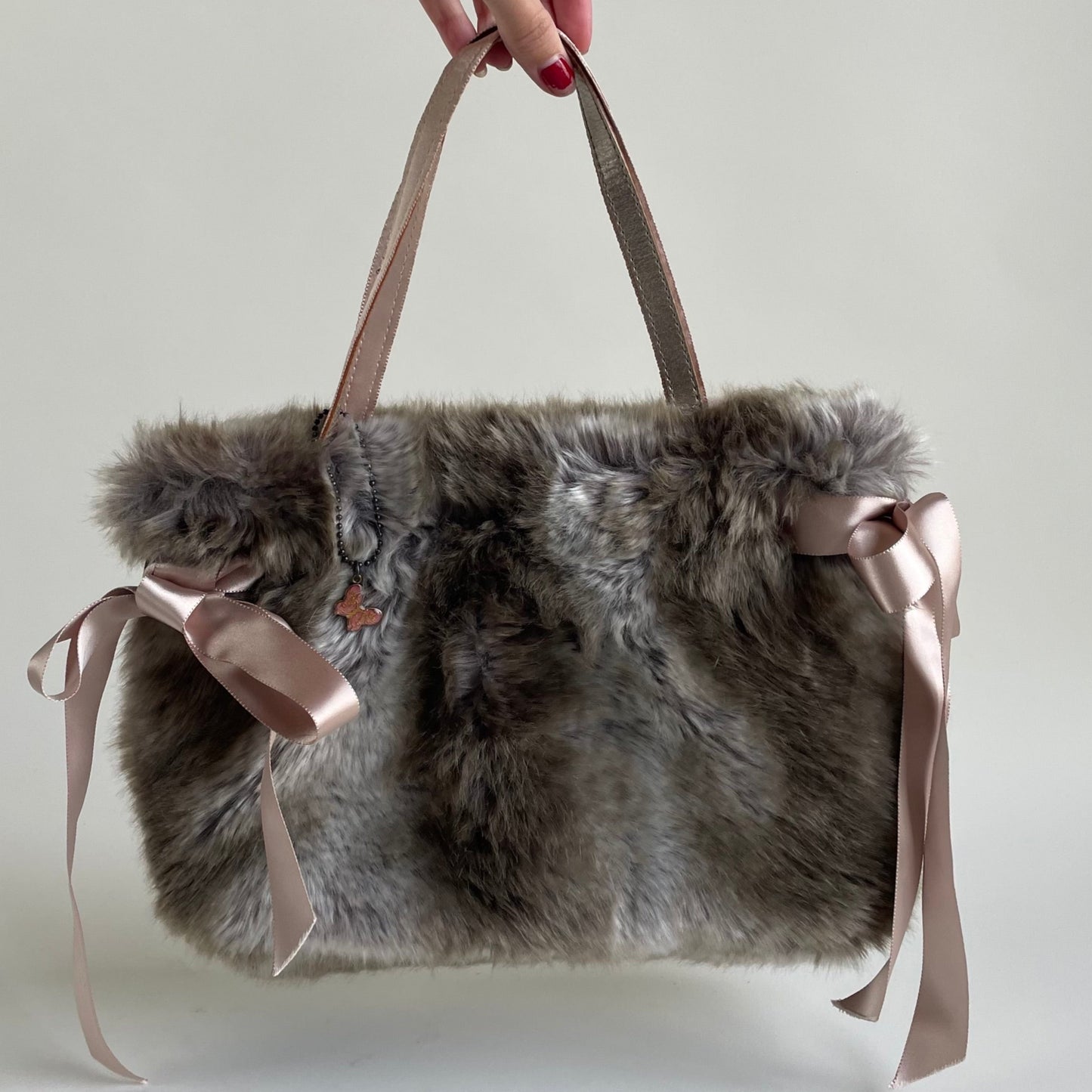 anna sui fur bag
