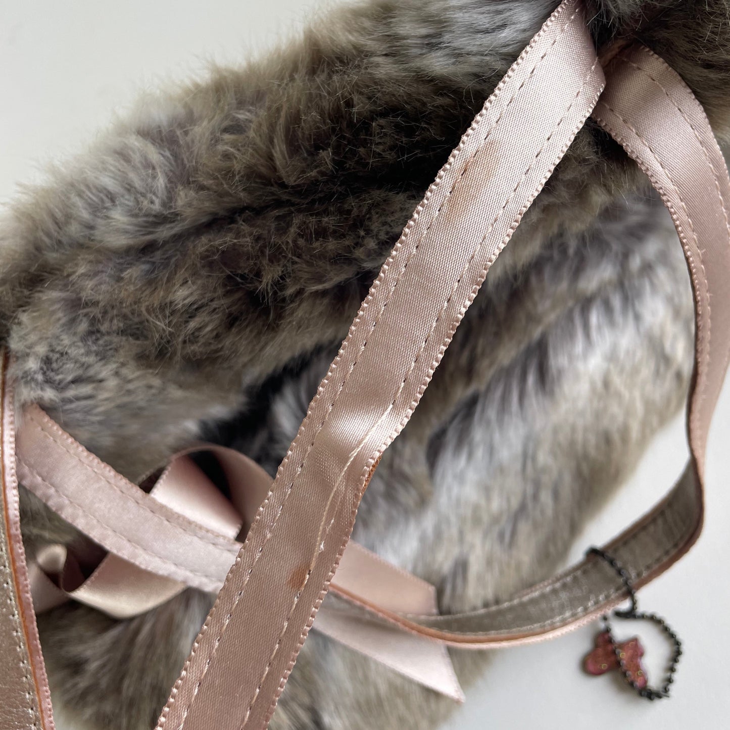anna sui fur bag
