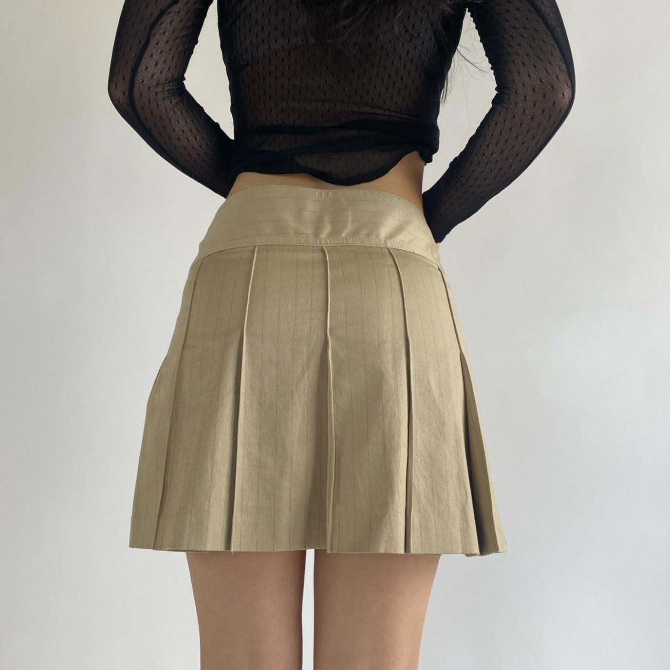 khaki burberry mini skirt