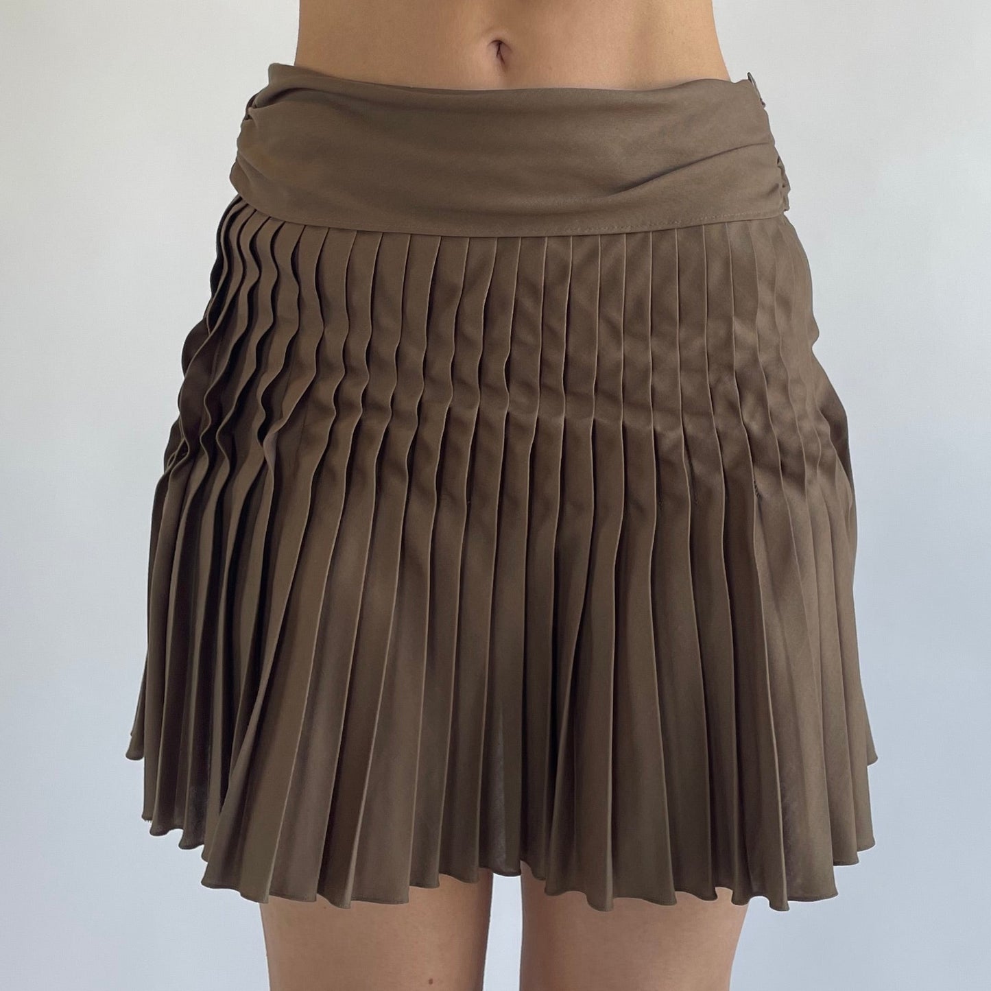 burberry pleated mini skirt