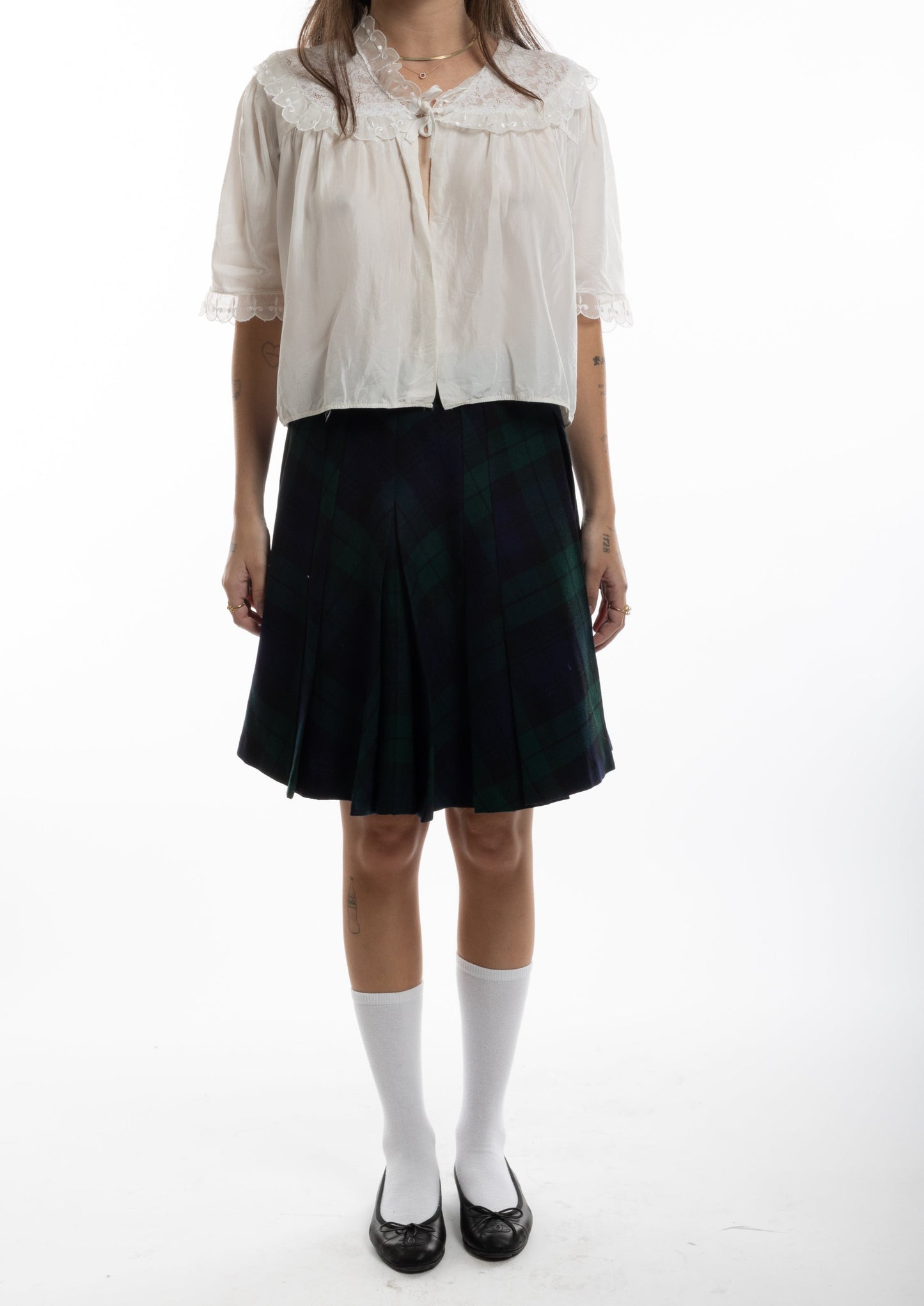 white bed jacket