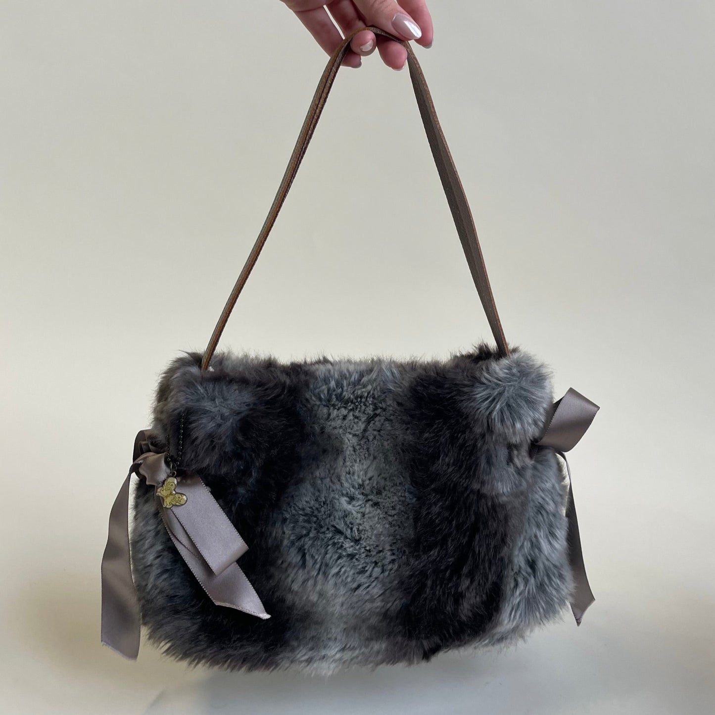 anna sui fur bag