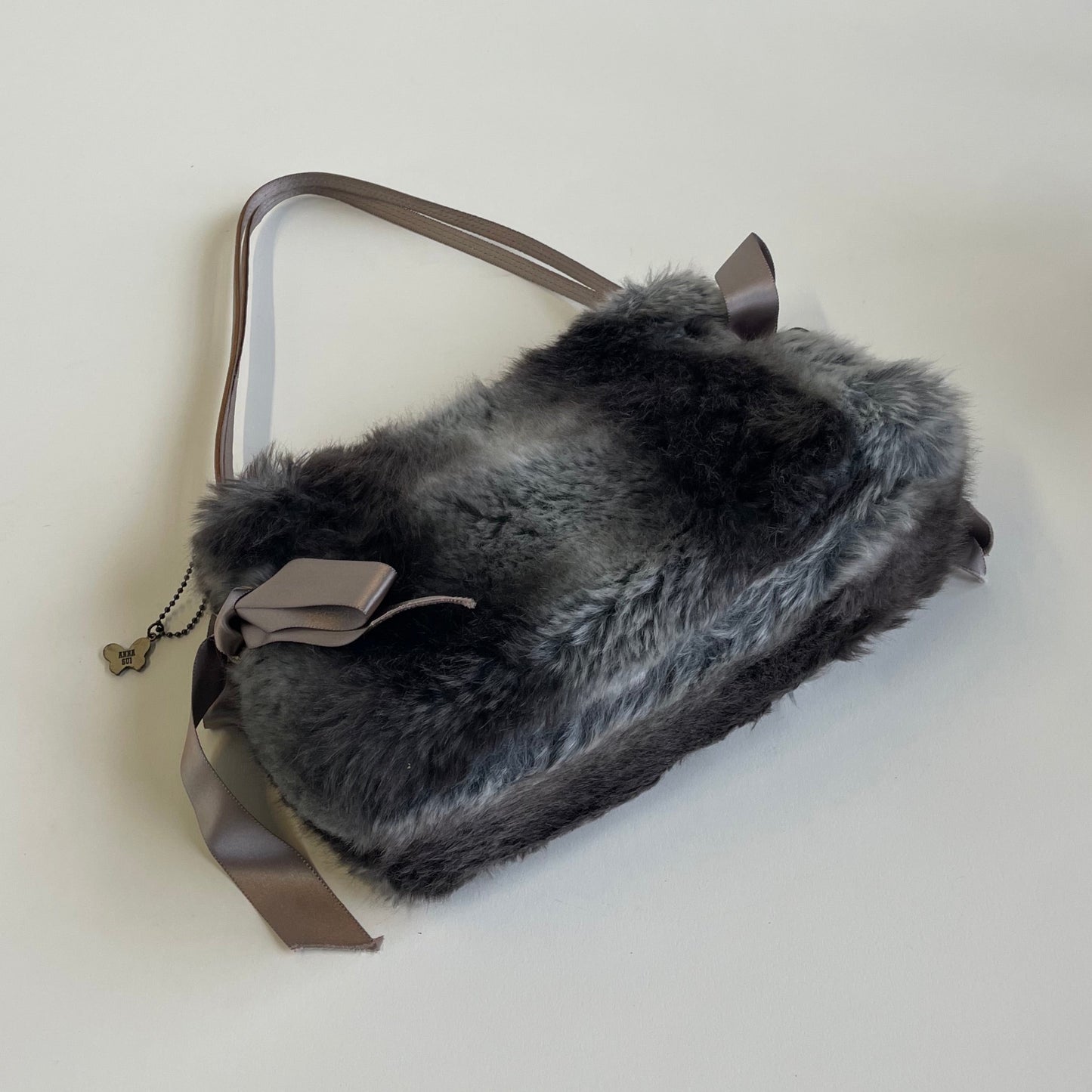 anna sui fur bag