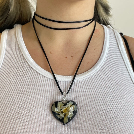 bloom heart choker