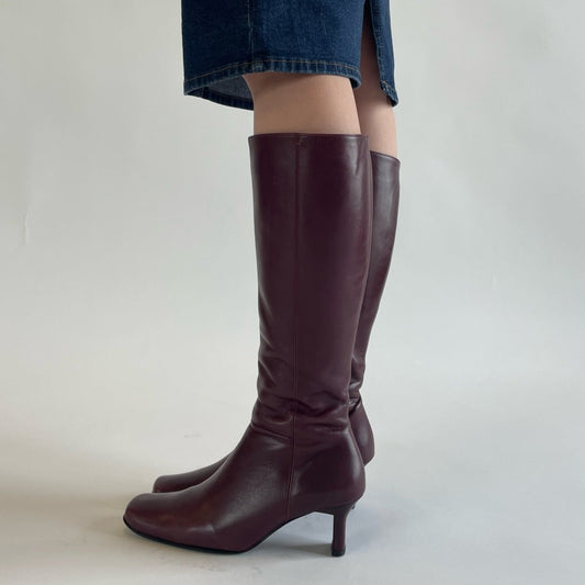 maroon boots