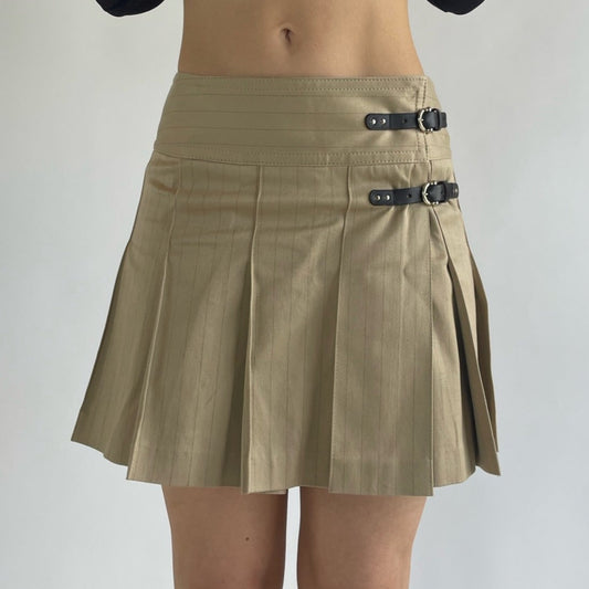 khaki burberry mini skirt