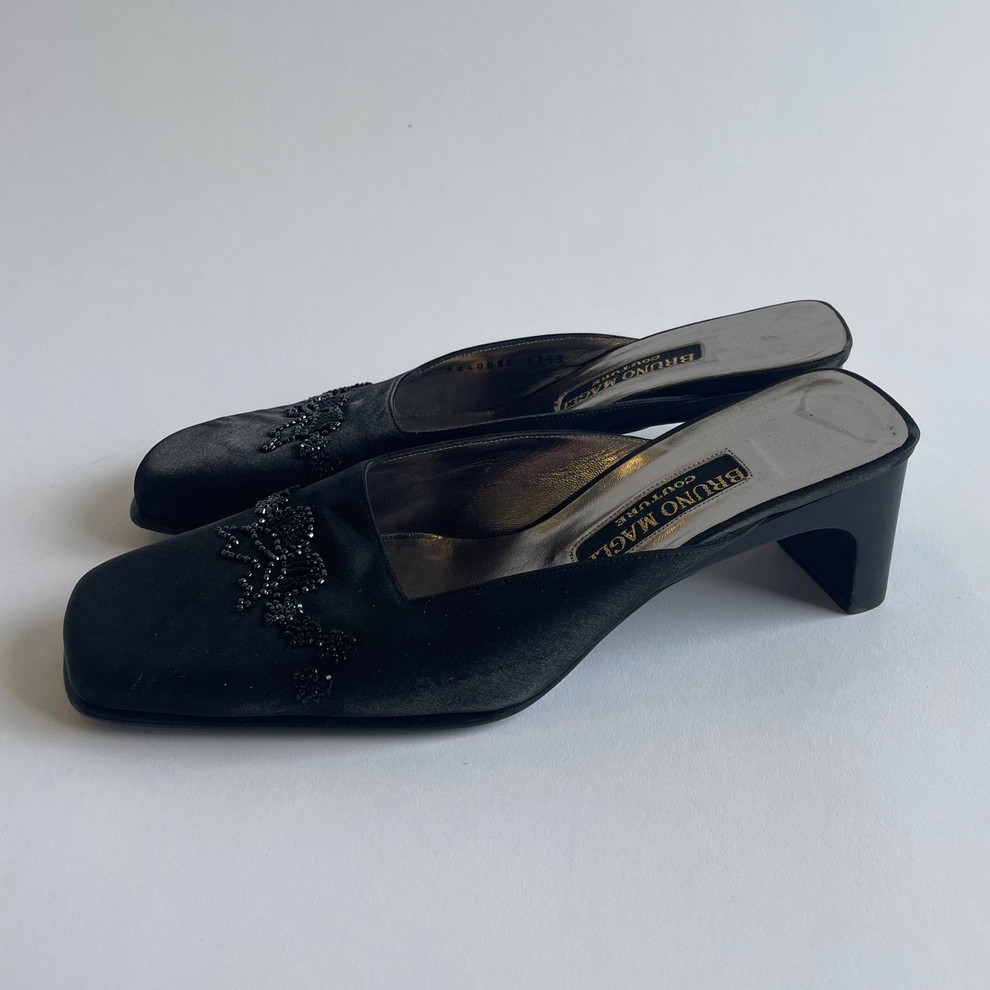 bruno magli bow heels