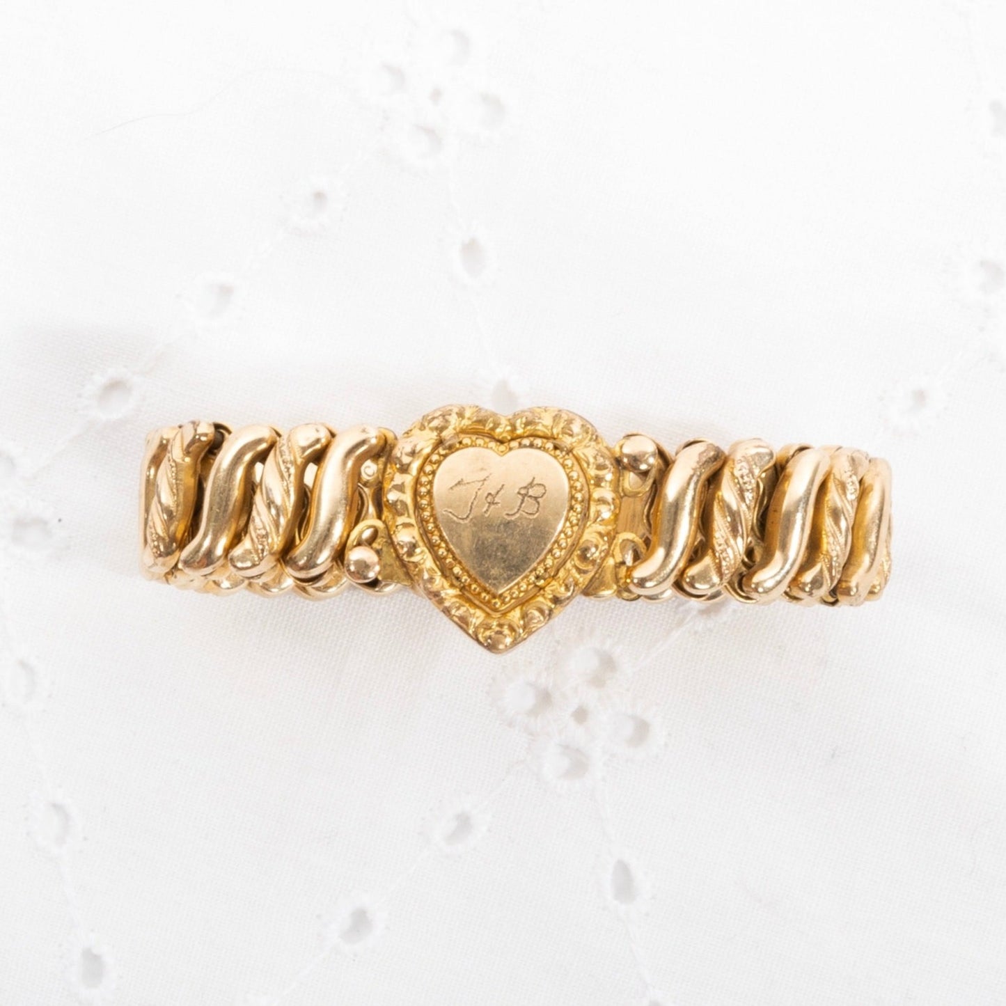 gold stretch heart bracelet