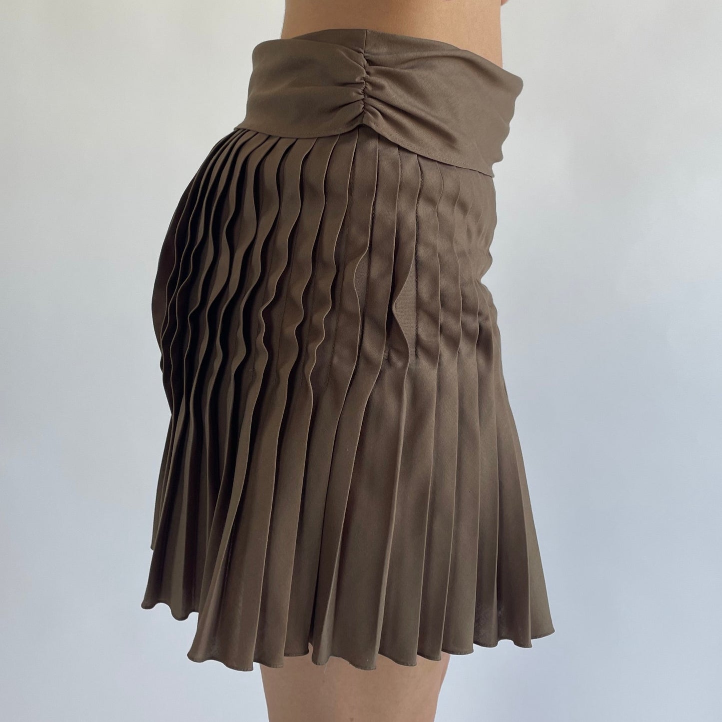 burberry pleated mini skirt